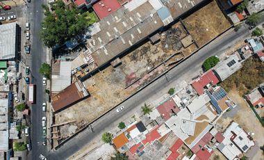 Terreno mixto en venta en Huentitán Guadalajara 2,446 m² para departamentos.