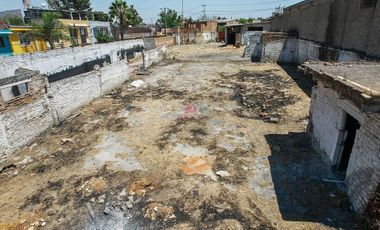 Terreno mixto en venta en Huentitán Guadalajara 2,446 m² para departamentos.