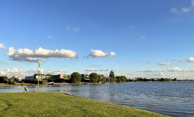 Alquiler 2 amb grandes Planta Baja Tipo casa - Portezuelo, Edificio El Faro, Nordelta