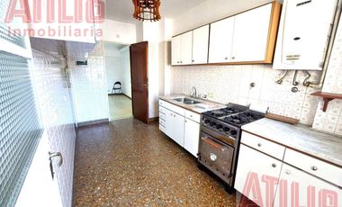 PH L.De Nuñez 2ºpiso escalera-4amb Frente trza Común Apto/Prof.Luminoso