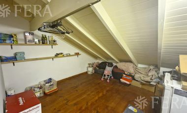 Venta departamento 5 ambientes con balcón en Sarandi