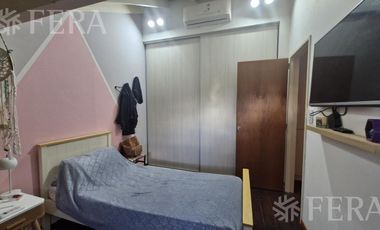 Venta departamento 5 ambientes con balcón en Sarandi