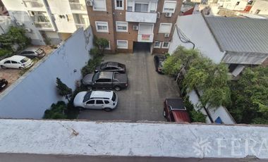 Venta departamento 5 ambientes con balcón en Sarandi