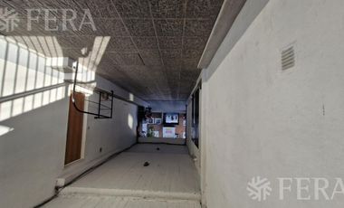Venta departamento 5 ambientes con balcón en Sarandi