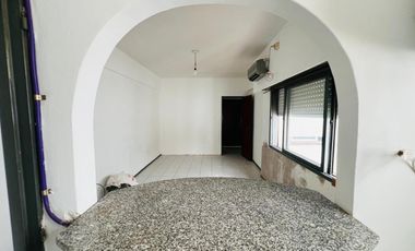 Departamento 2 ambientes en venta en Olivos