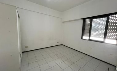 Departamento 2 ambientes en venta en Olivos