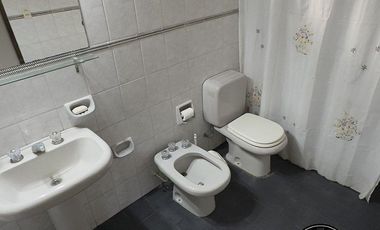 Casa a la venta en Costa del Este - Calle Las Amapolas e/ 4 y 5 al 579 - Rhode Propiedades