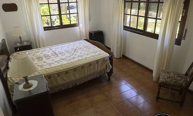 Casa a la venta en Costa del Este - Calle Las Amapolas e/ 4 y 5 al 579 - Rhode Propiedades