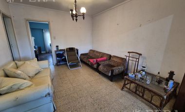 Venta PH multifamiliar con cochera en Wilde