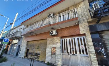 Venta PH multifamiliar con cochera en Wilde