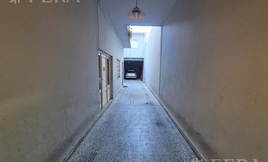 Venta PH multifamiliar con cochera en Wilde