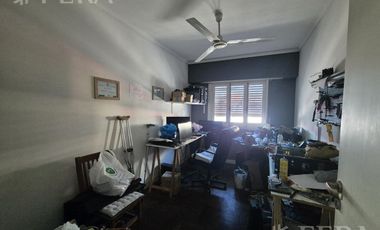 Venta PH multifamiliar con cochera en Wilde