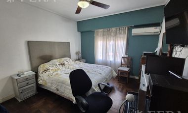 Venta PH multifamiliar con cochera en Wilde