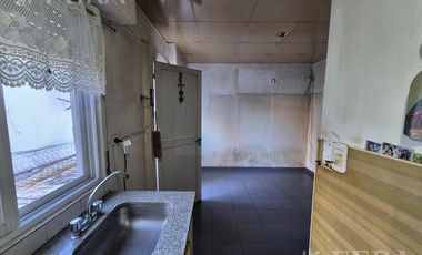 Venta PH multifamiliar con cochera en Wilde