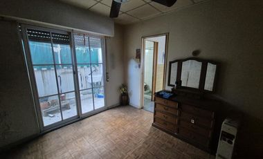 Venta PH multifamiliar con cochera en Wilde