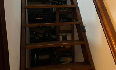 Casa de tres ambientes apto credito a la venta con patio y garage en Wilde Centro