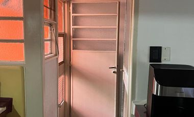 Casa de tres ambientes apto credito a la venta con patio y garage en Wilde Centro