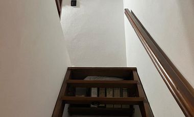 Casa de tres ambientes apto credito a la venta con patio y garage en Wilde Centro