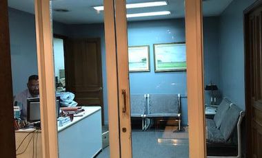 OFICINA EN CATALINAS - IDEAL ESTUDIO O EMPRESA DE SERVICIOS