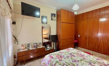 Amplio chalet en venta en Moron Norte