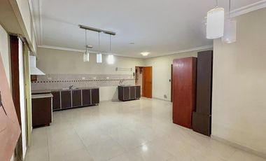 Amplio chalet en venta en Moron Norte