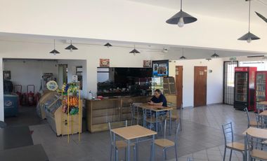 Estación de Servicios en Venta con Bar/Minimarket