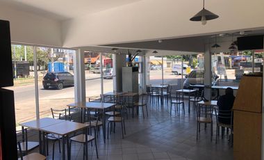 Estación de Servicios en Venta con Bar/Minimarket