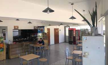 Estación de Servicios en Venta con Bar/Minimarket