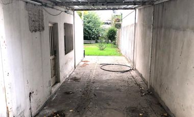 Casa en venta 1 dormitorio + comodín y cochera doble