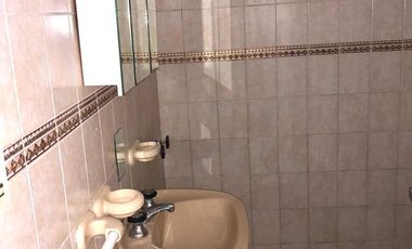 Casa en venta 1 dormitorio + comodín y cochera doble