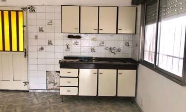 Casa en venta 1 dormitorio + comodín y cochera doble