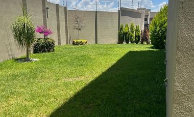 RENTA DE CASA EN VILLA CARRIEDO