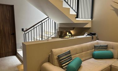 RENTA DE CASA EN VILLA CARRIEDO