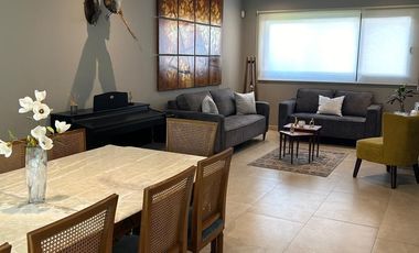 RENTA DE CASA EN VILLA CARRIEDO