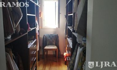 Hermosa Casa en Venta en Septiembre con piscina- Impecable estado PG