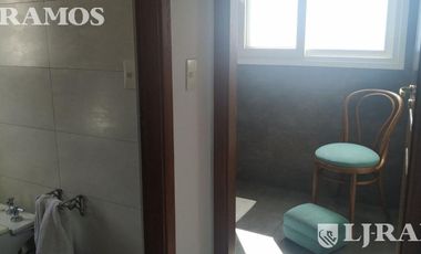 Hermosa Casa en Venta en Septiembre con piscina- Impecable estado PG