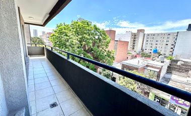 Departamento en Alquiler de 2 Dormitorios Frente, Alto Alberdi