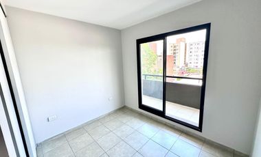 Departamento en Alquiler de 2 Dormitorios Frente, Alto Alberdi