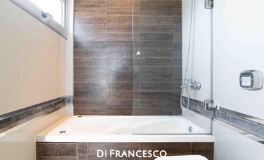 Venta - Departamento en TRIPLEX de 4 ambientes CON VISTA AL MAR en Pinamar