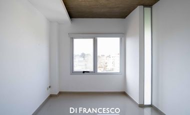 Venta - Departamento en TRIPLEX de 4 ambientes CON VISTA AL MAR en Pinamar