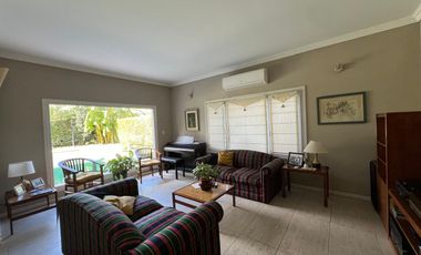 Casa en  venta en barrio Mapuche CC Pilar