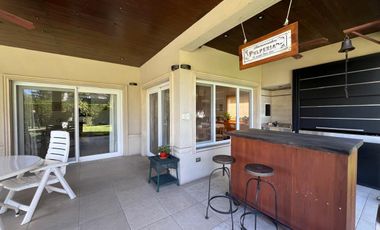 Casa en  venta en barrio Mapuche CC Pilar