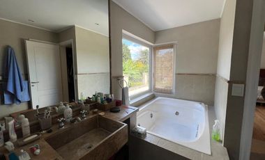 Casa en  venta en barrio Mapuche CC Pilar