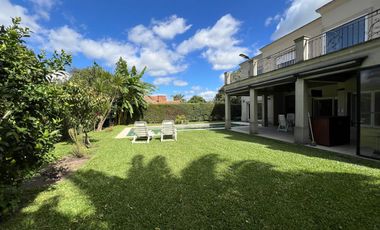 Casa en  venta en barrio Mapuche CC Pilar