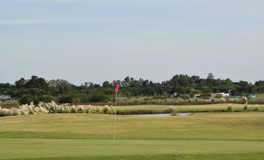Hermoso Lote a Laguna en San Sebastian, Area 11