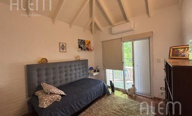 Hermosa Casa en  Echeverria del Lago.