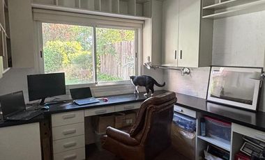 Hermosa Casa en  Echeverria del Lago.