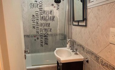 Hermosa Casa en  Echeverria del Lago.