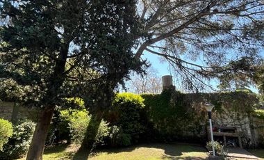 Casa en venta Burzaco con quincho y piscina!!!