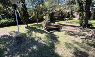 Casa en venta Burzaco con quincho y piscina!!!